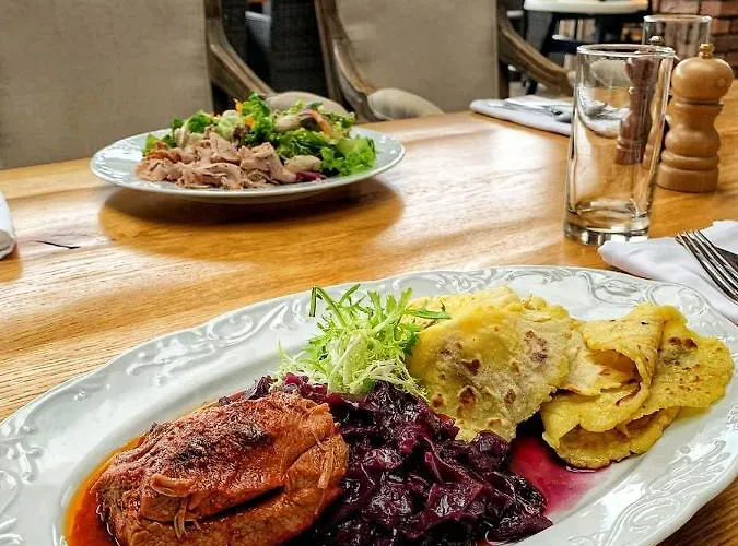 酒店 波珀维基公园酒店 *